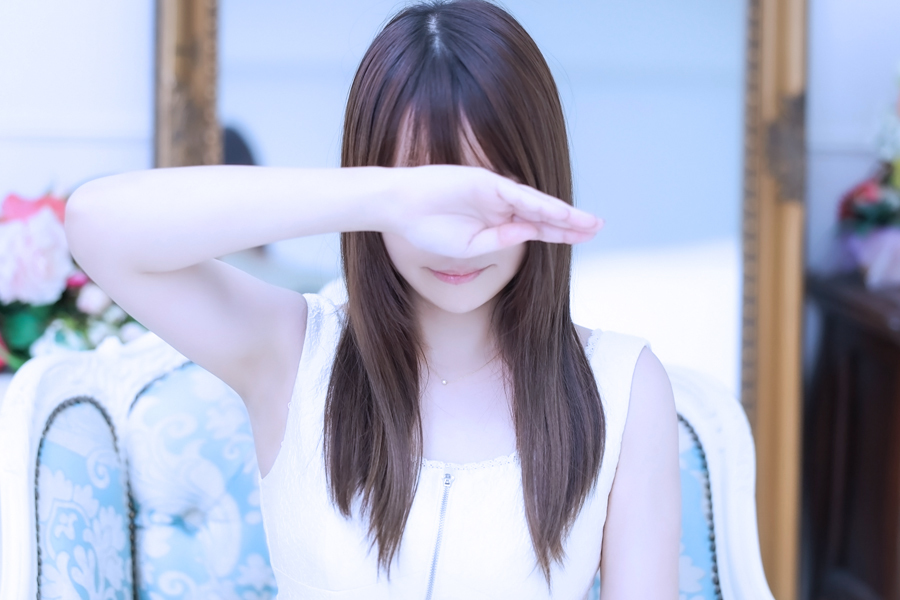 名古屋風俗デリヘル 新人・奈緒(ナオ) 写真